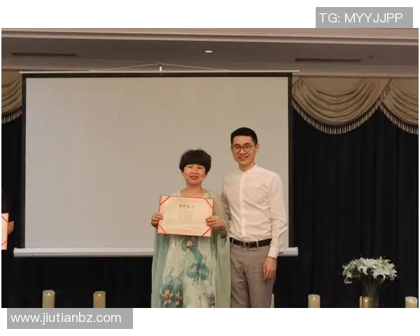 成都羽毛球队的蜕变之旅：从传统强队到现代竞技先锋的冠军赛特别报道